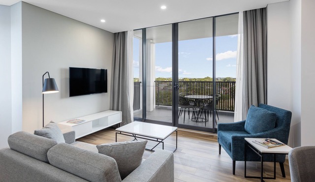Meriton Suites Sydney Airport