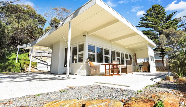 Mid Century Modern Beachhouse