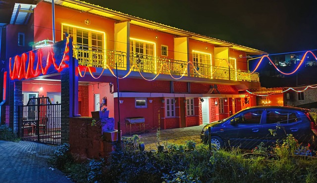 Mist Cottage & Home Stay