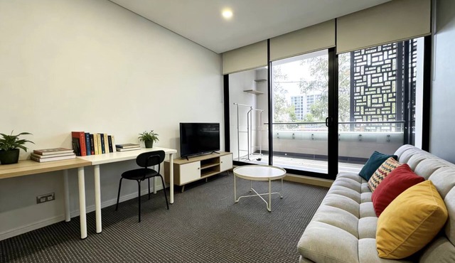 Modern 1BR Apartment in Zetland – Walk to Shops & Cafés