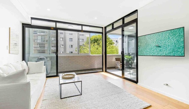 Modern, Private Luxury Apartment - Harbourside in Darlinghurst