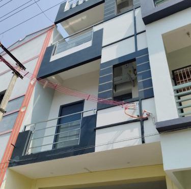 Mohnish Sai Home Stay & 7 Rooms - Affordable price