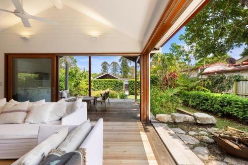 Mullum Cottage 10 minutes from beaches