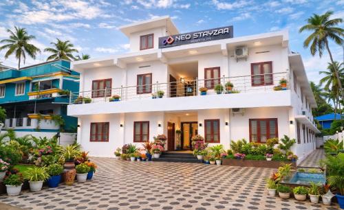 Neo Stayza Hotel Trivandrum Near Padmanabhaswamy Temple & Trivandrum Central Railway Station