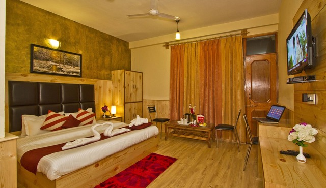 New Harmony Inn