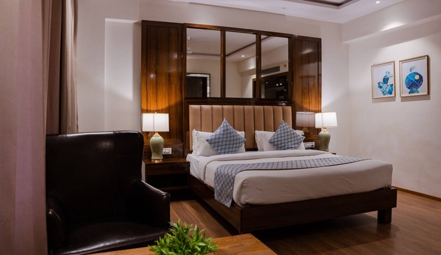 Oaktree Hotel