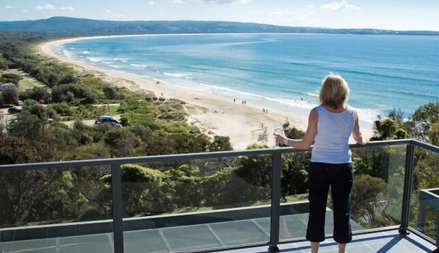 Ocean Reach, Pambula Beach. Locally owned. Affordable Beachfront luxury.