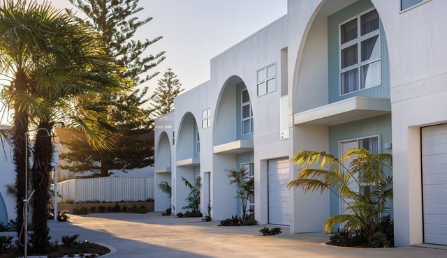 Olas Villa 5 | Med-Style 3BR + Plunge Pool + Beach