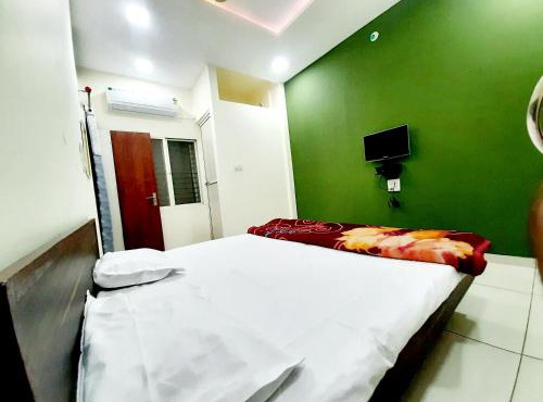 OM SHANTI Home Stay