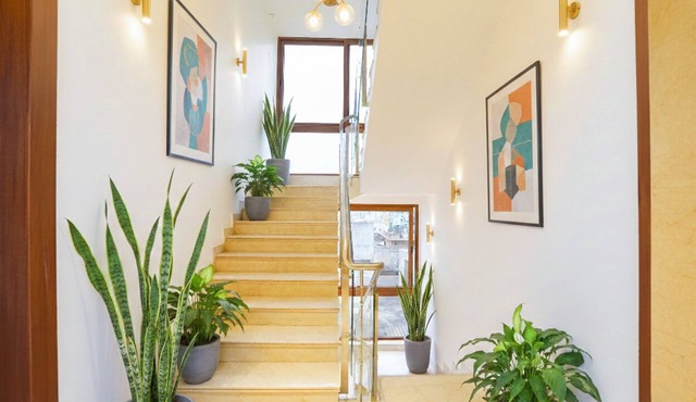 Oriva Tulips Inn and Suites - Nr. Majestic