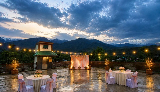 Osho Hotel, Restaurant & Banquet