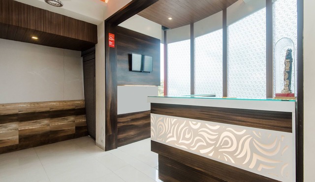 OYO 11747 Hotel Sai Comforts