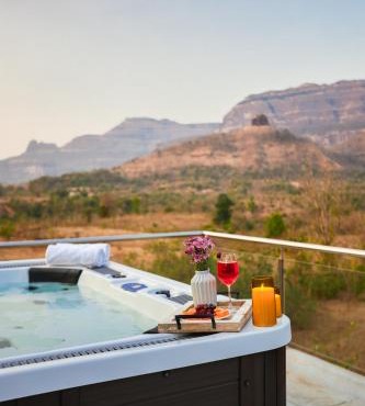 Palazzo in the Mountain by VEO - Part of StayVista