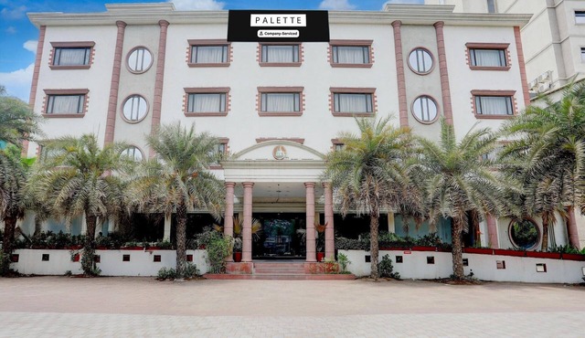 Palette Hotel And Resort Anand