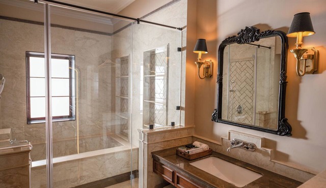 Panna Vilas - A Lake Facing Boutique Hotel