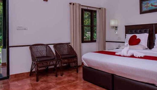 Paradise Resorts