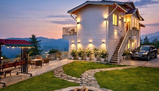 Peace stay By Lake Hill Bhimtal