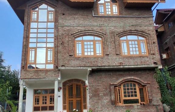 peacenest homestay