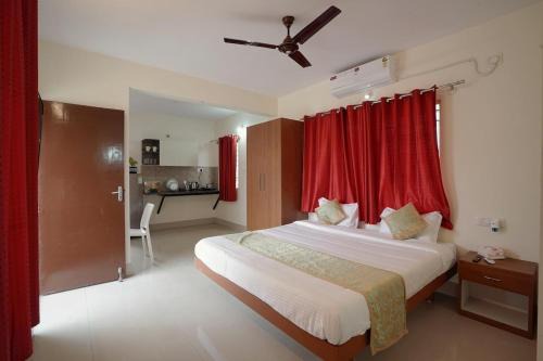 Penthouse with Private Balcony & Terrace Access