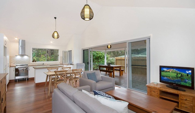 PET FRIENDLY HOLIDAY HOUSE ON HEATH