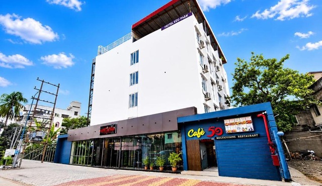 Platinum Studio Near Eco Park Gate