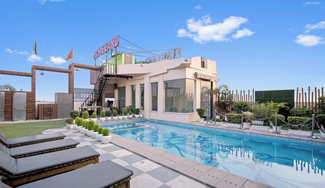 Primeland Hotel