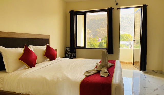 Pushkar Retreat Resort