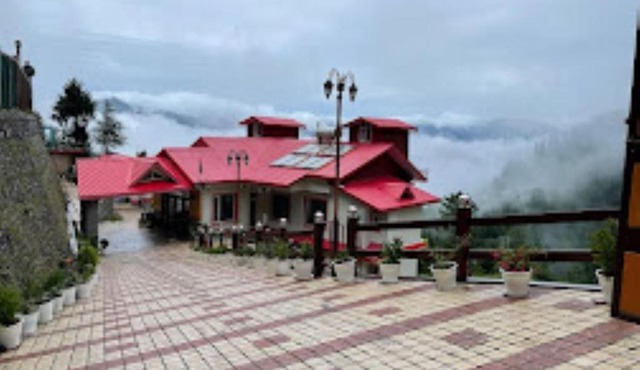 Queen Himya Resort Kufri Shimla