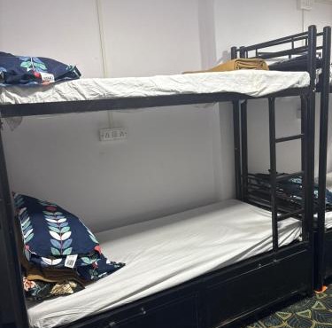 Quick stay hostel