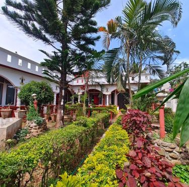 Red Stone villa