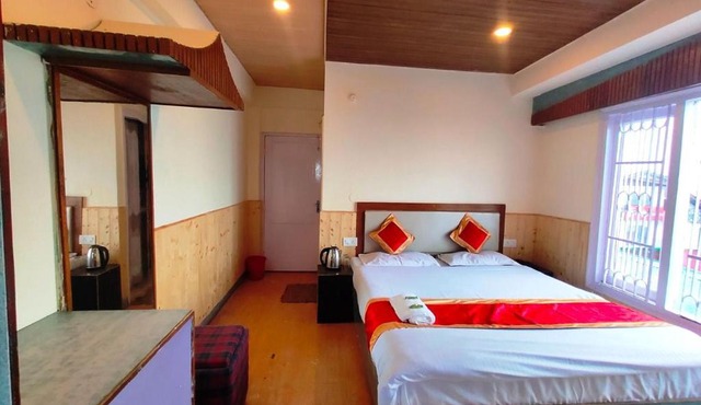 Regency Shooryaa Near The Mall Shimla