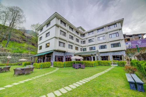 Rock Manali -A Unit of Akhnoor Hotels Pvt Ltd
