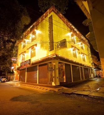 Roses Inn Fortkochi