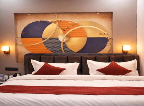 Royal Milestone Resort & Hotel