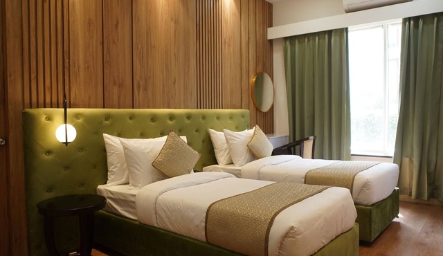 Royal Residence HUDA City Centre