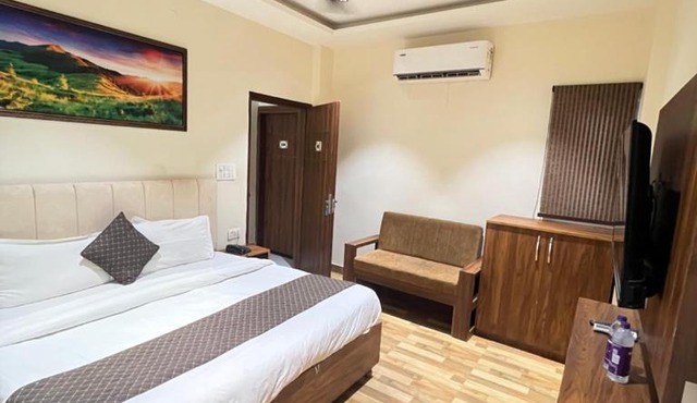 RS Galaxy Hotel Rishikesh
