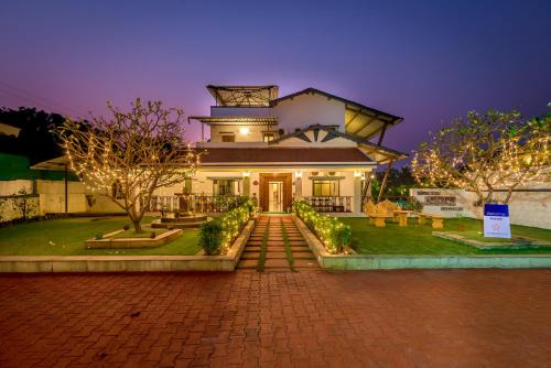 SaffronStays Adora Woods and Hills - 4BHK Murud Villa with Pool, Kids Pool & Beach Fun