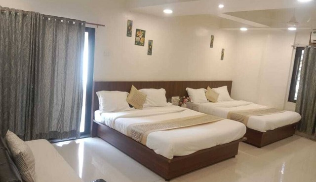 Sai Gangotri Hotel
