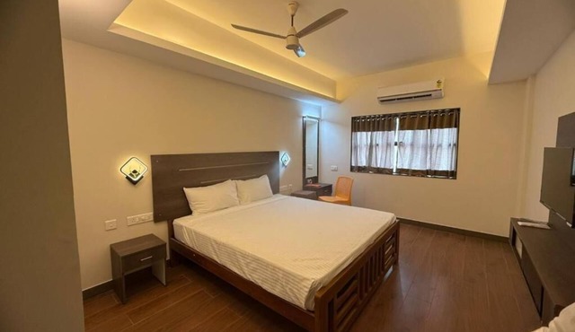 Sam's Court Elite Stay