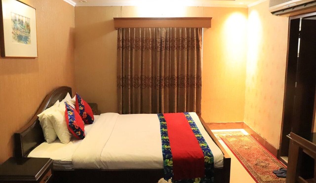Sea Shell Hotel & Restaurant