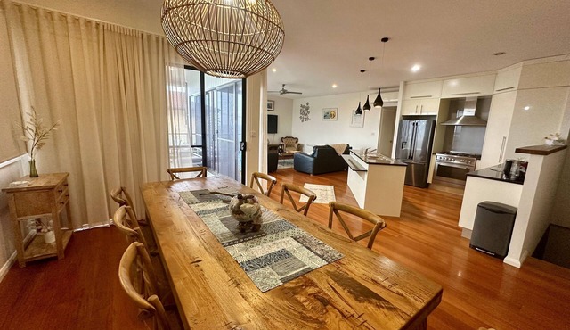 Second level on Honey Suckle with Stunning Ocean Views.