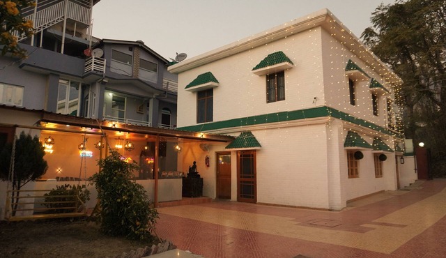 Seven Cozy Stay