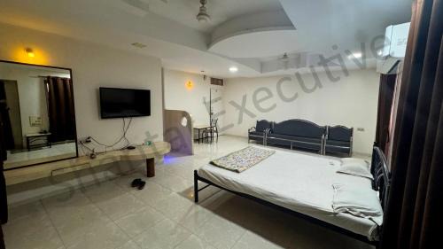 Shantai Executive Pure Veg Restaurant & Lodging