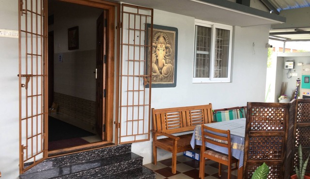 Shantham Service Apartments, Kinathukadavu