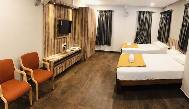 Sharada Residency - Hostel in Somvarpet