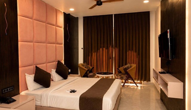 Shiv Resort & Palace