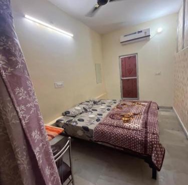 Shree Krishna Guest House