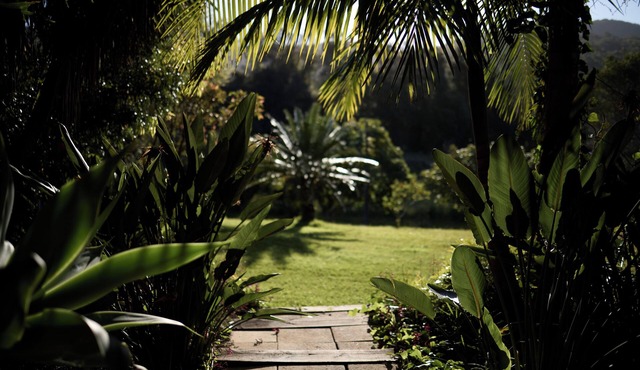 Slow Tide Studio - Hear the ocean on acreage