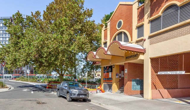 Spacious 3-Bed with Alfresco Dining by Amenities