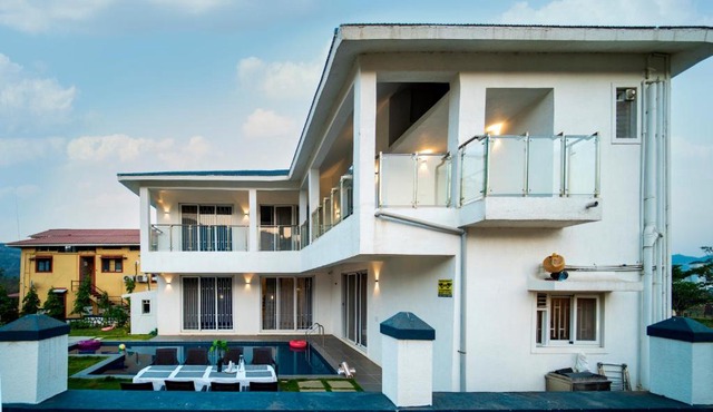Spicy Mango Villa Gardena - Luxurious Villa In Karjat